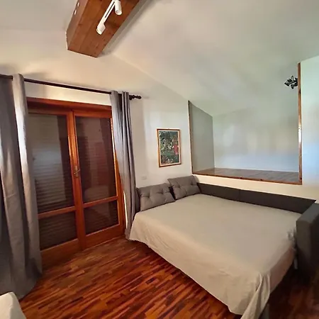 Grande Su Due Livelli Con Terrazza Apartment *