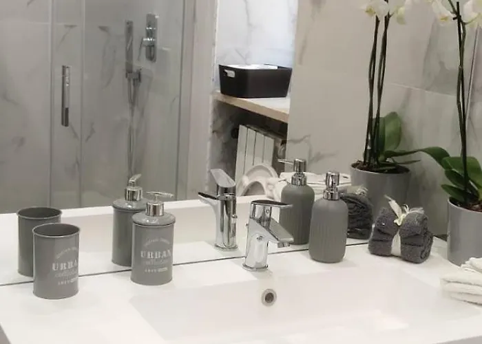 Grande Su Due Livelli Con Terrazza Rome