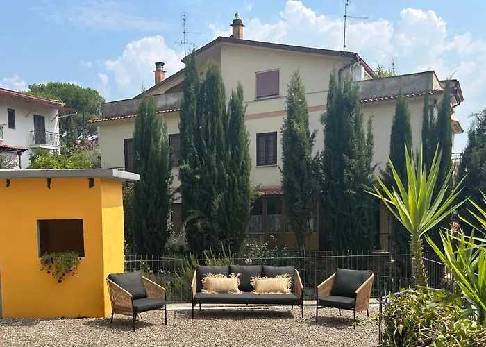 Grande Su Due Livelli Con Terrazza Διαμέρισμα